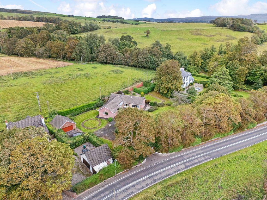 Property photo 1 of 31