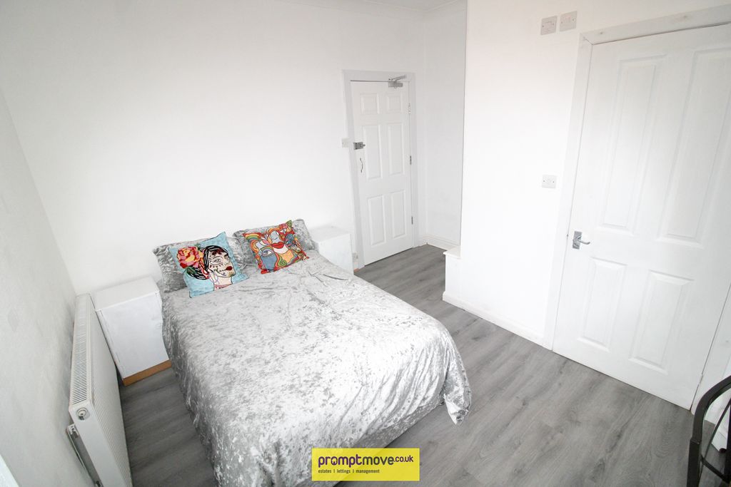 Property photo 2 of 6 Na