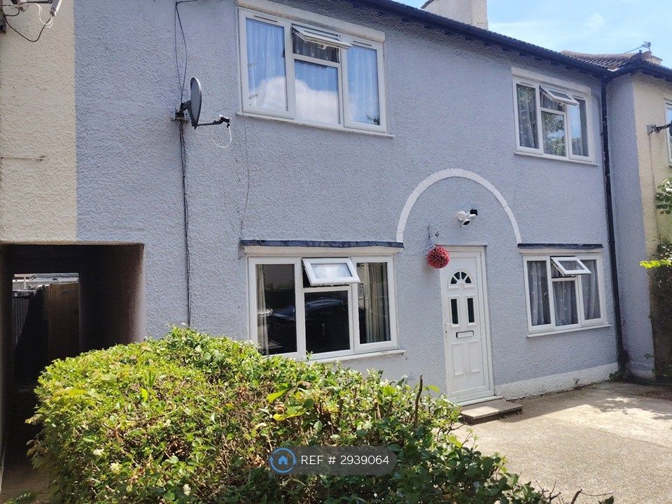 Property photo 2 of 24