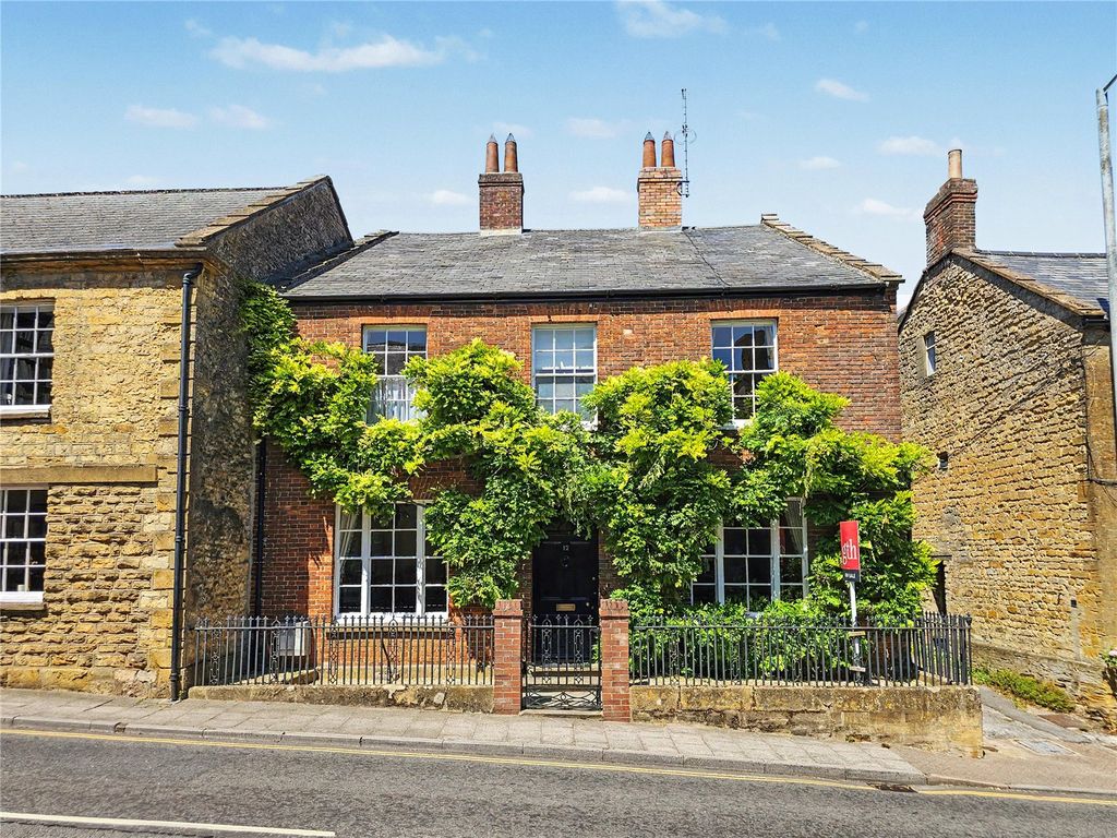 Property photo 2 of 47 Picture No. 68