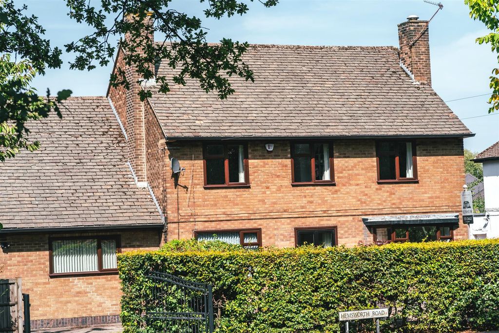 Property photo 3 of 30 Exterior And Gardens