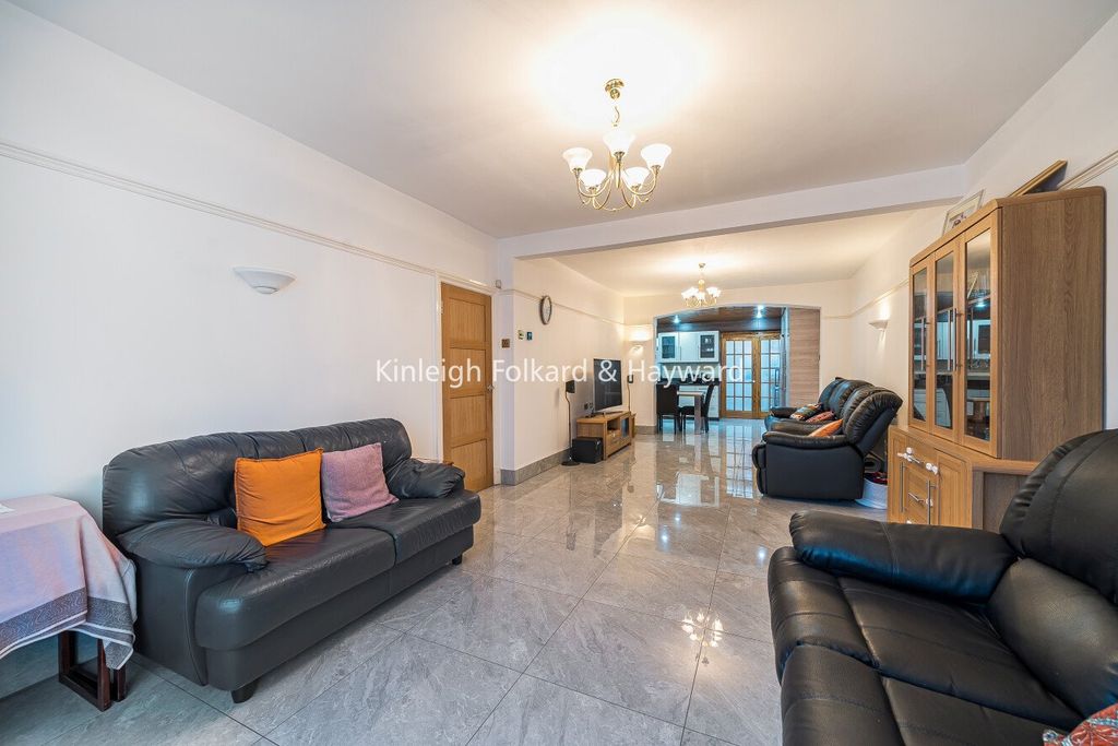 Property photo 2 of 18 Picture No. 10