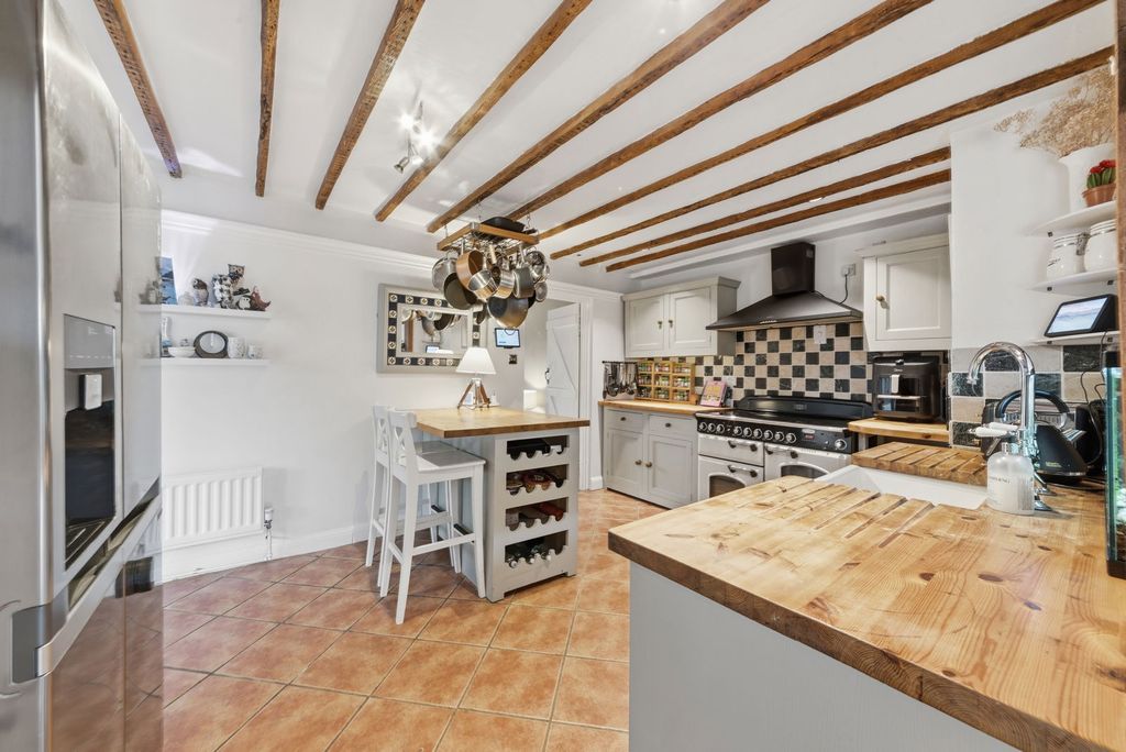 Property photo 3 of 30