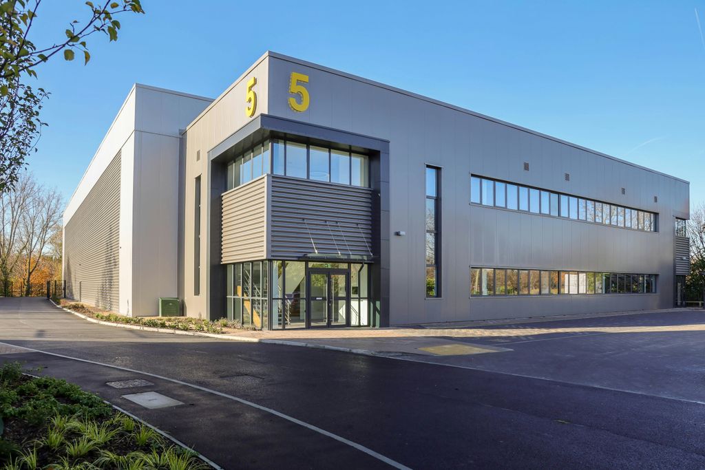 Property photo 1 of 11 Front Aspect