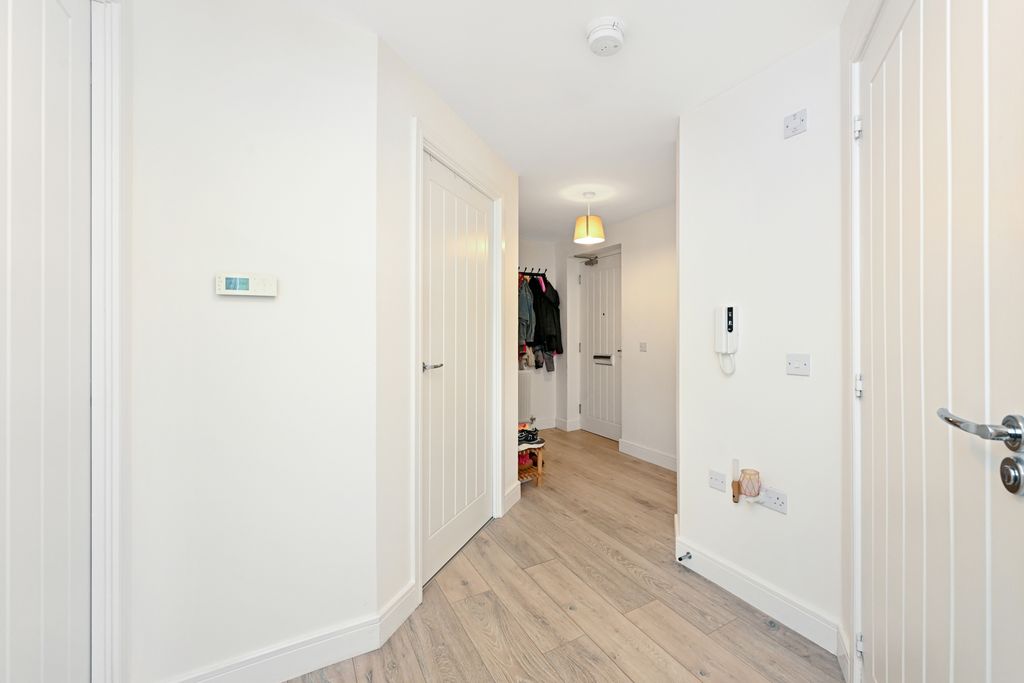Additional image 7 of 2 bed flat for sale25 Dentylion Park, Bilston EH25