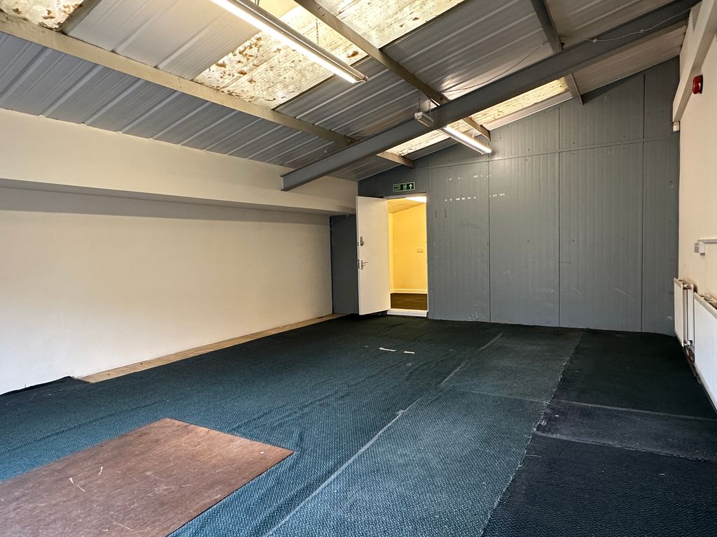 Property photo 2 of 4