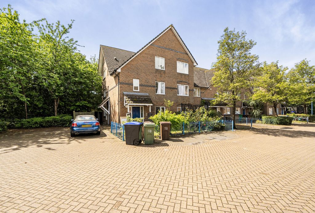 Property photo 1 of 15 19-6A0d7c343c56d-...