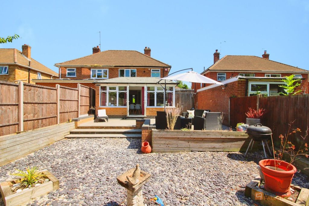 Property photo 2 of 24