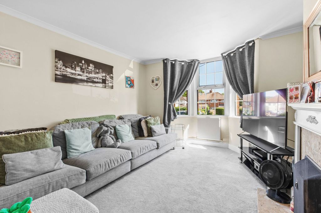 Property photo 2 of 16