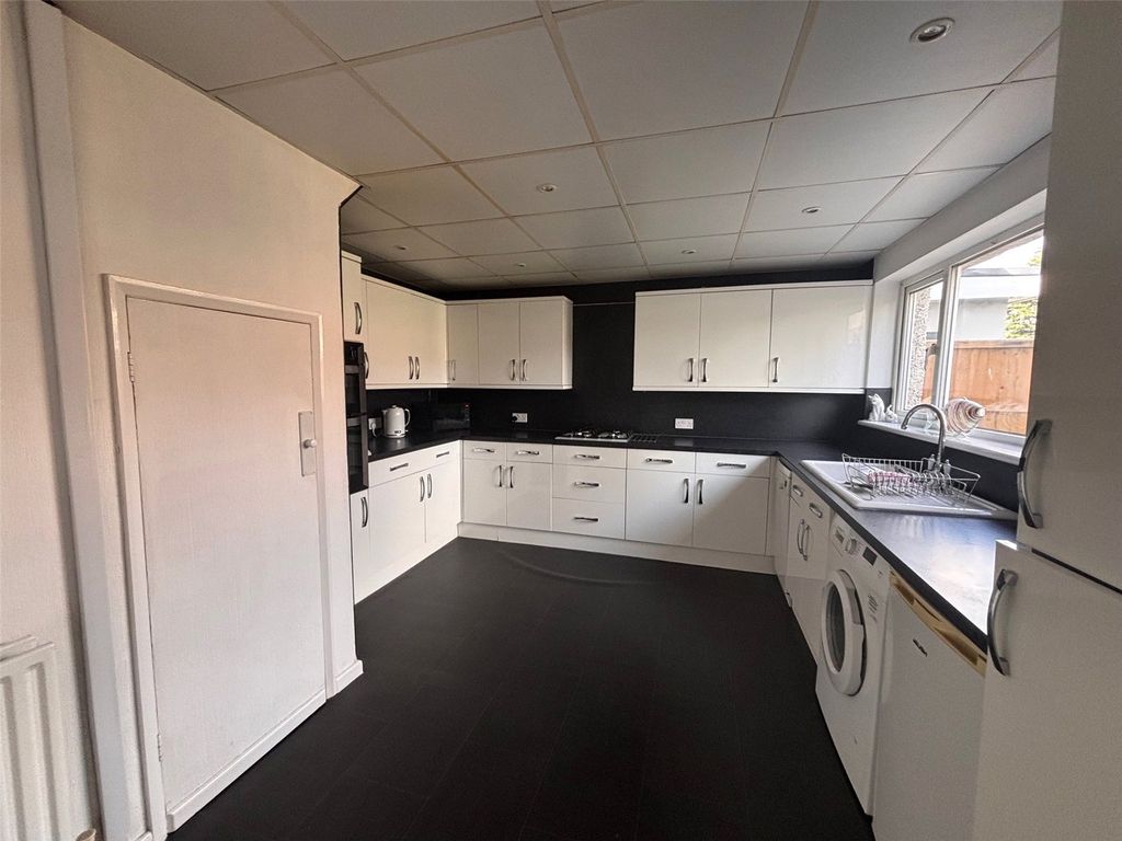 Property photo 3 of 17 Picture No. 09