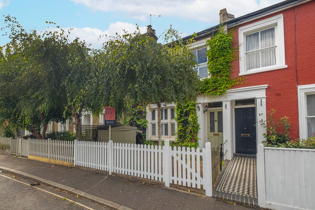 Property photo 1 of 11