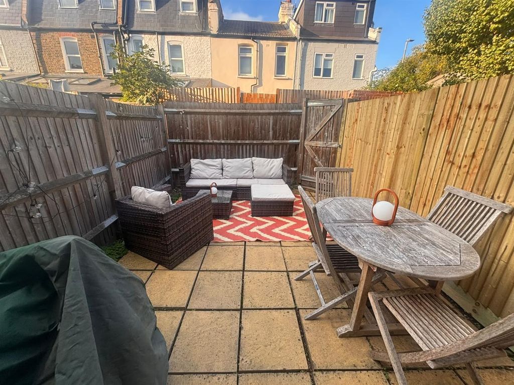 Property photo 2 of 13 Whatsapp Image 2026-10-19 At 16.28.59.Jpeg