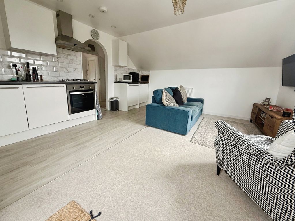 Property photo 2 of 7 Pbox-Img.Jpg