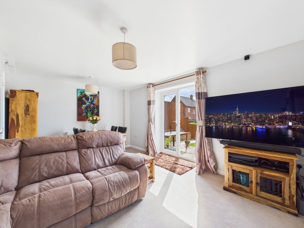 Property photo 2 of 21 Cam02536G0-Pr0091-Still003