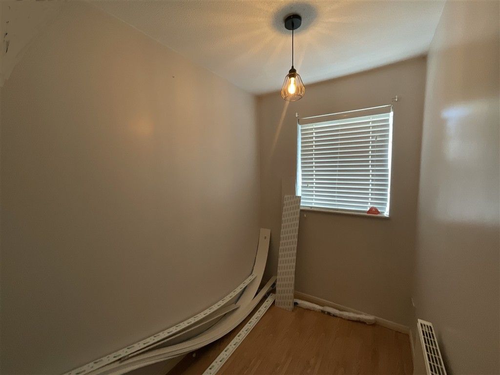 Property photo 3 of 5 Bedroom