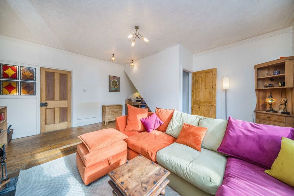 Property photo 3 of 3