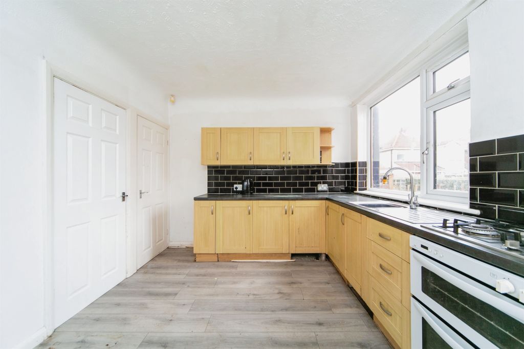 Property photo 3 of 9 Image