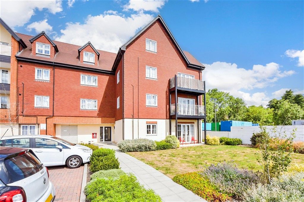 Property photo 2 of 13 External (Web)