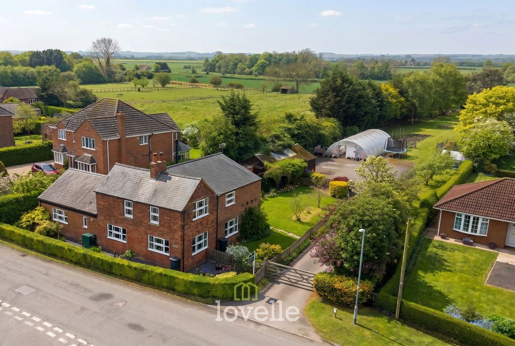 Property photo 1 of 60