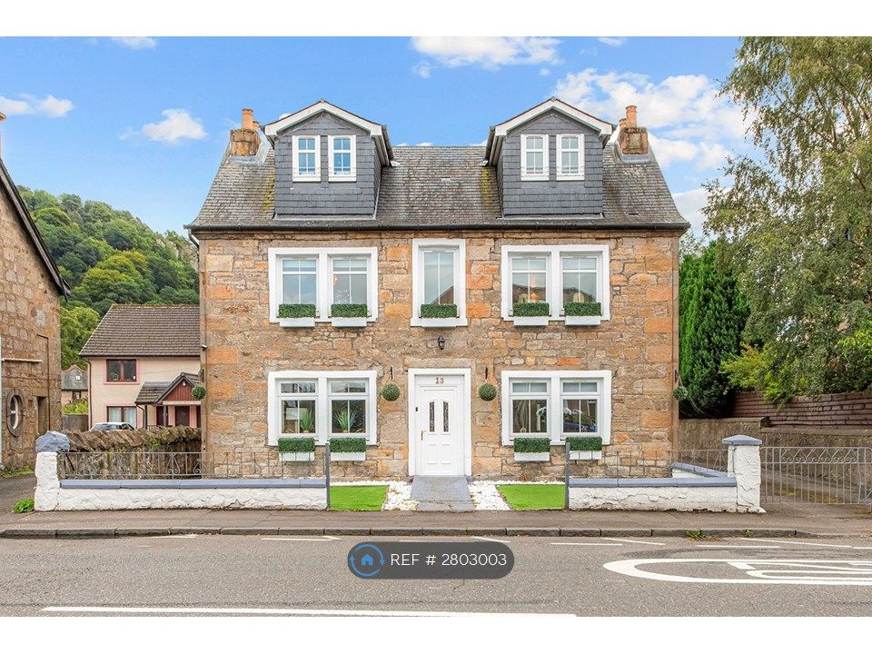 Property photo 1 of 35