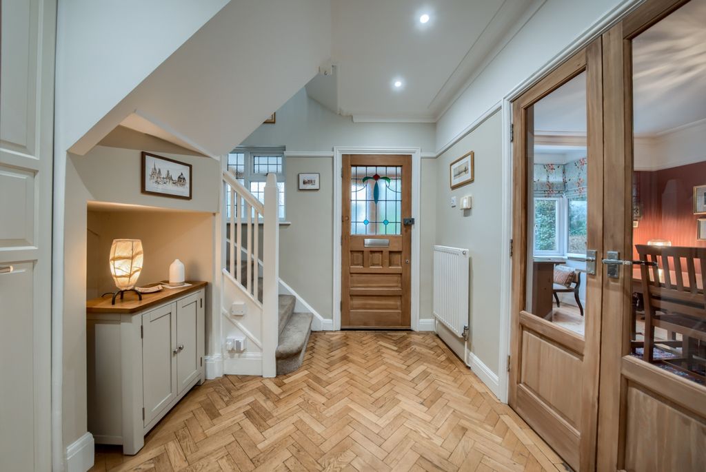 Property photo 2 of 25 Xt5A1258-Hdr(3)