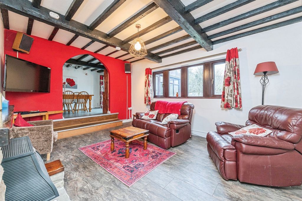 Property photo 2 of 18