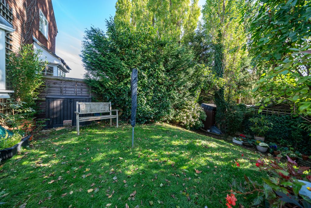 Property photo 2 of 14 24-The-Coltsfoot-3863