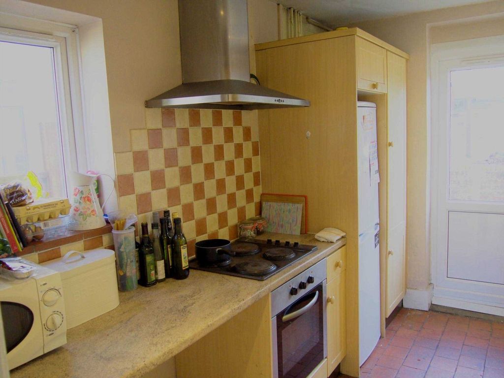 Property photo 2 of 8