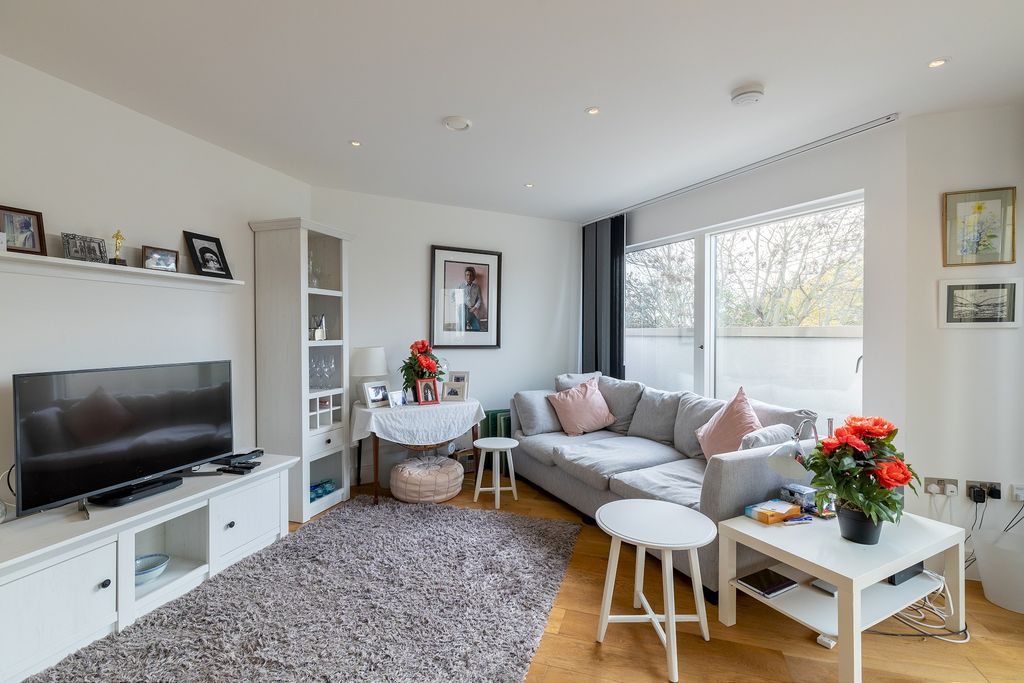 Property photo 2 of 11 Picture 2