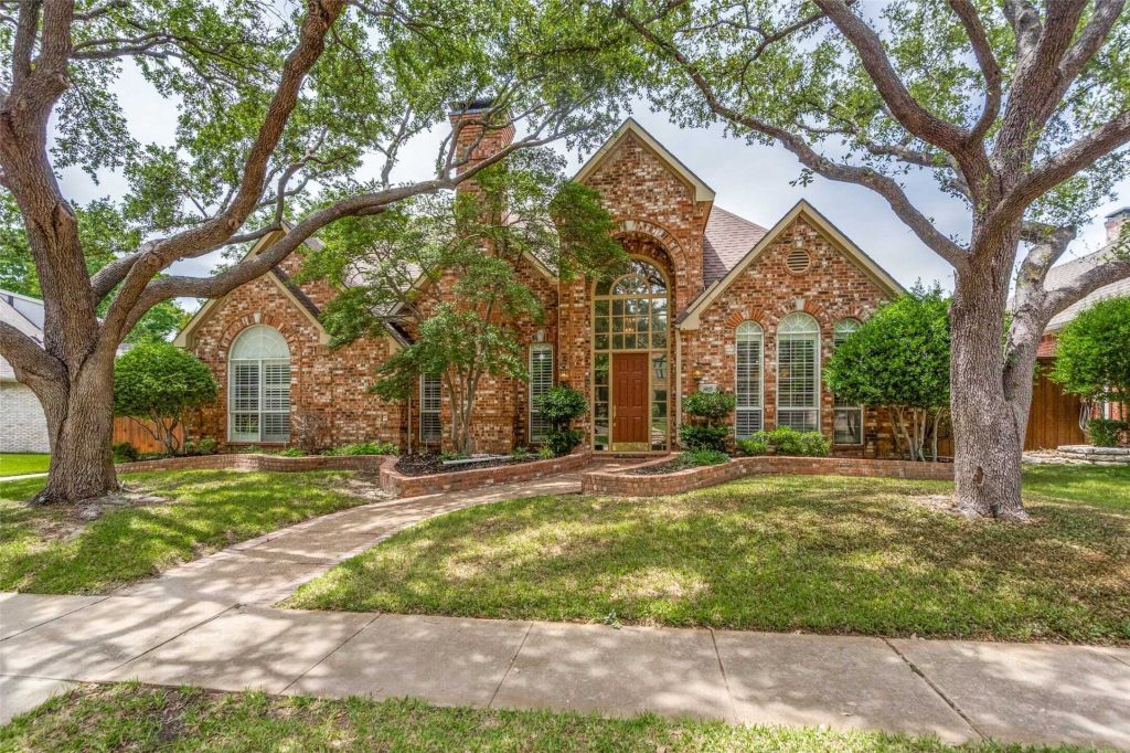 Property photo 1 of 25