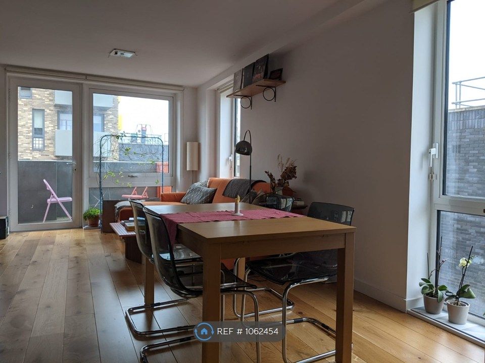 Property photo 3 of 13 Living Room