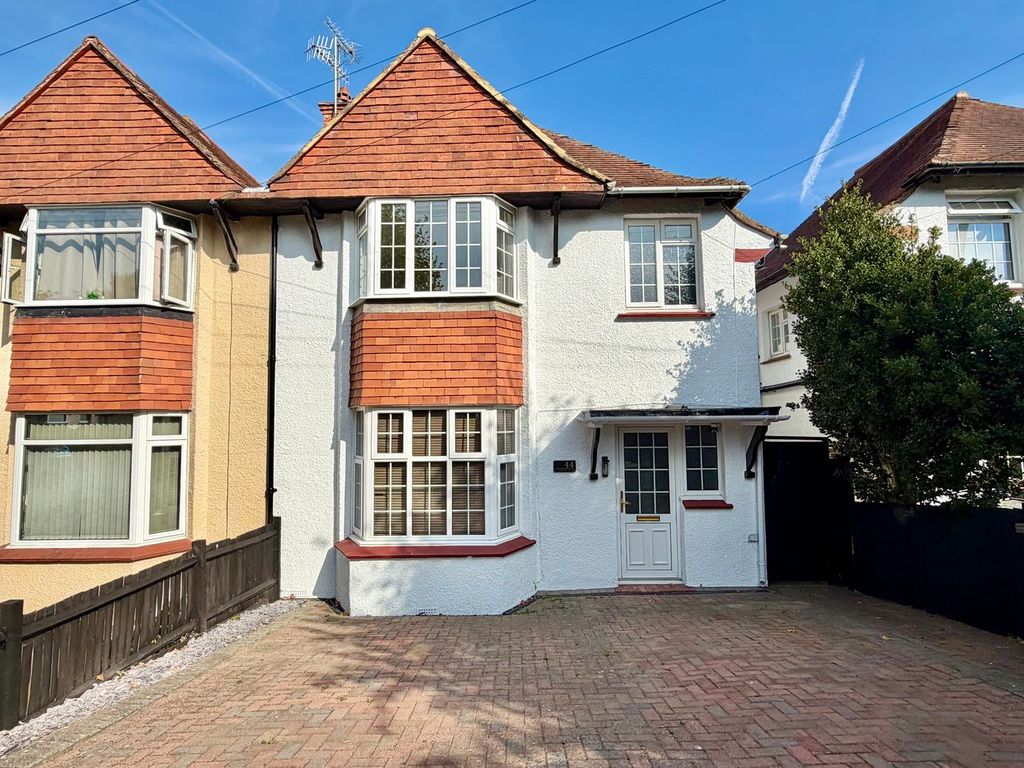 Property photo 1 of 18