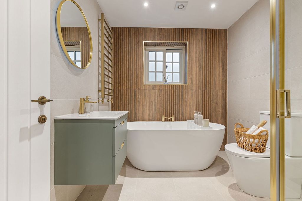 Property photo 1 of 38