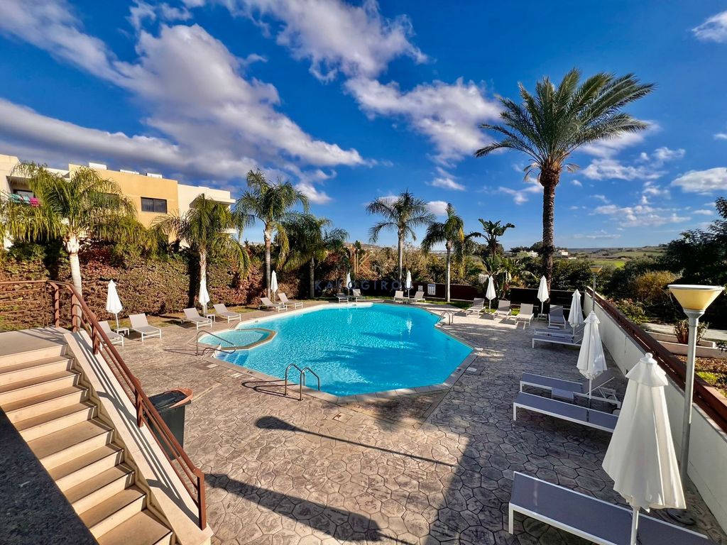 Property photo 1 of 29