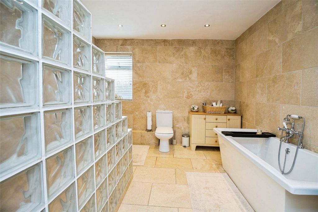 Additional image 31 of 5 bed bungalow for saleTan Y Graig, Cefn Mawr, Wrexham, Wrecsam LL14