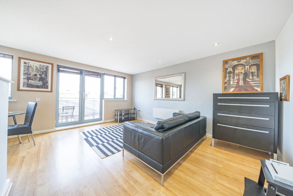 Property photo 1 of 7 1178051 (2)