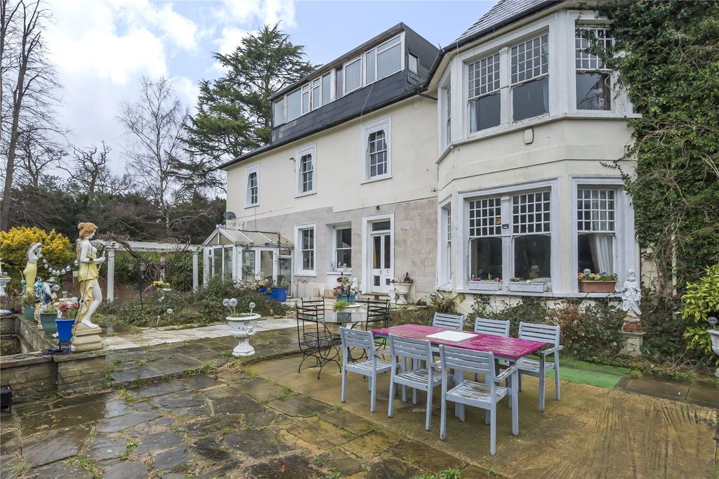 Property photo 3 of 42 Picture No. 01