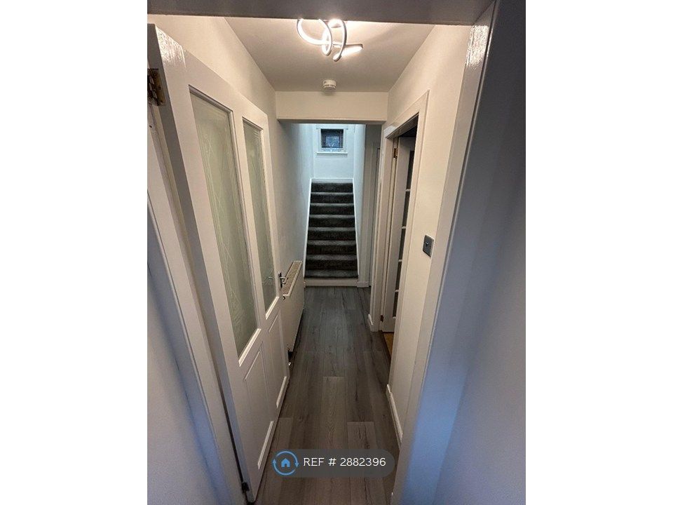 Property photo 2 of 22 Front Hall/Doorway