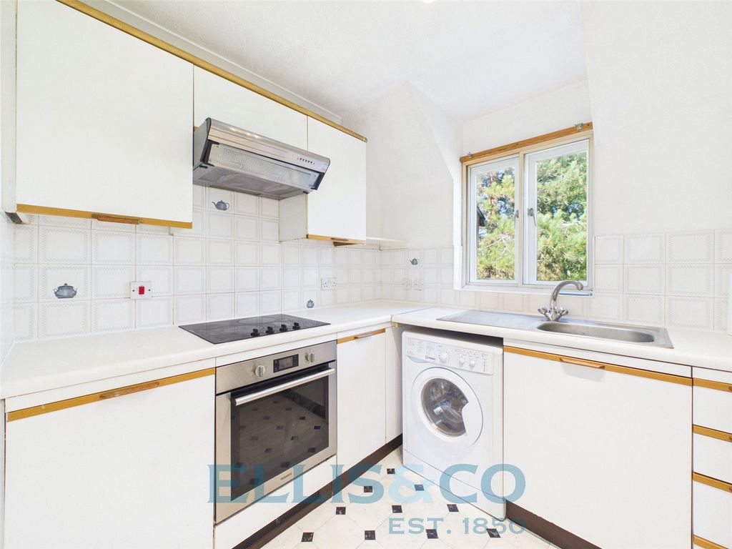 Property photo 2 of 9 Picture No. 09