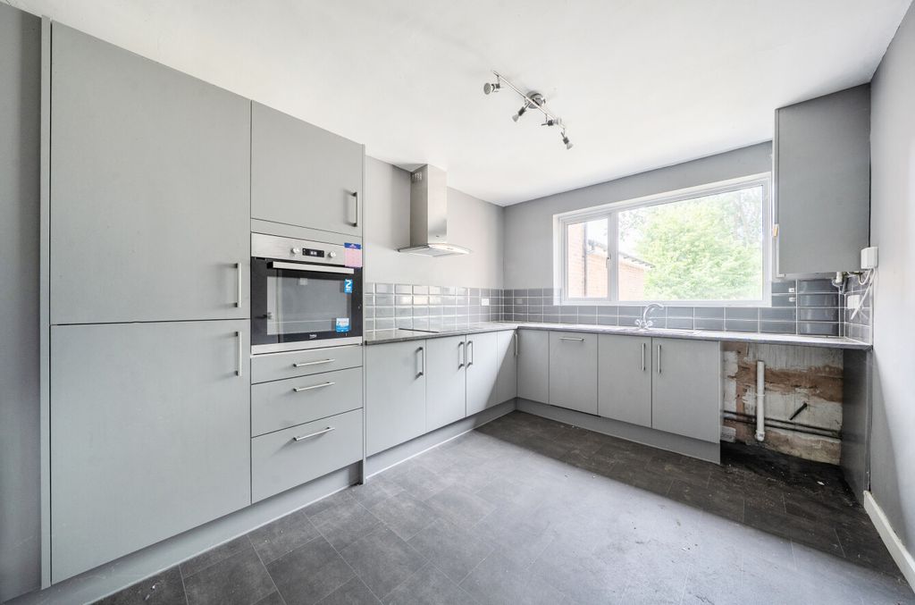 Property photo 2 of 20 1471014-12-6A1Eac...
