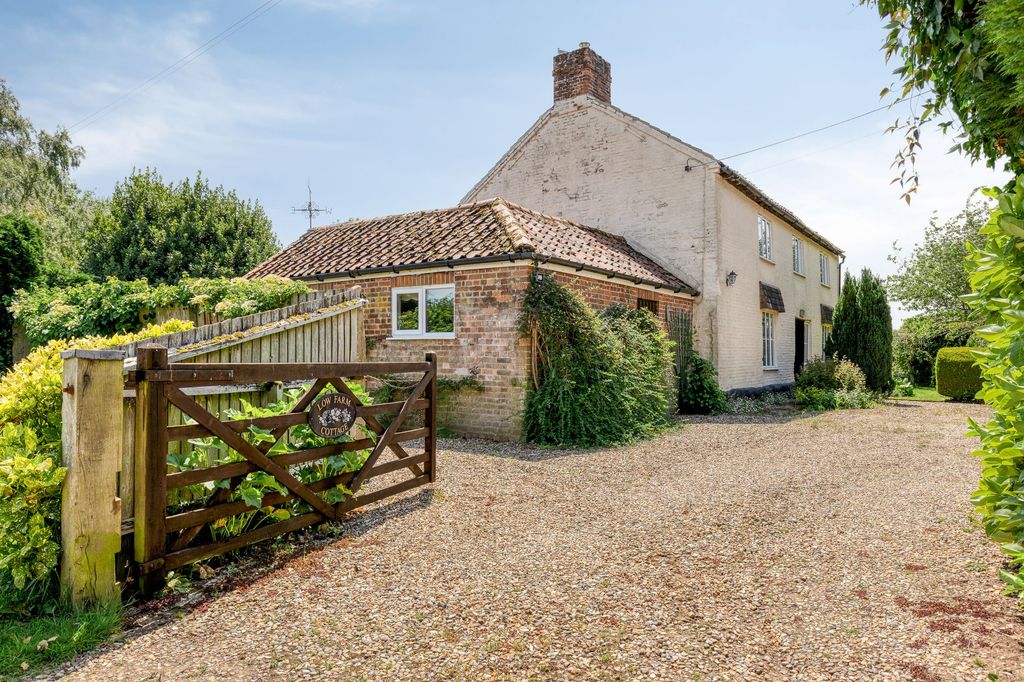 Property photo 2 of 19