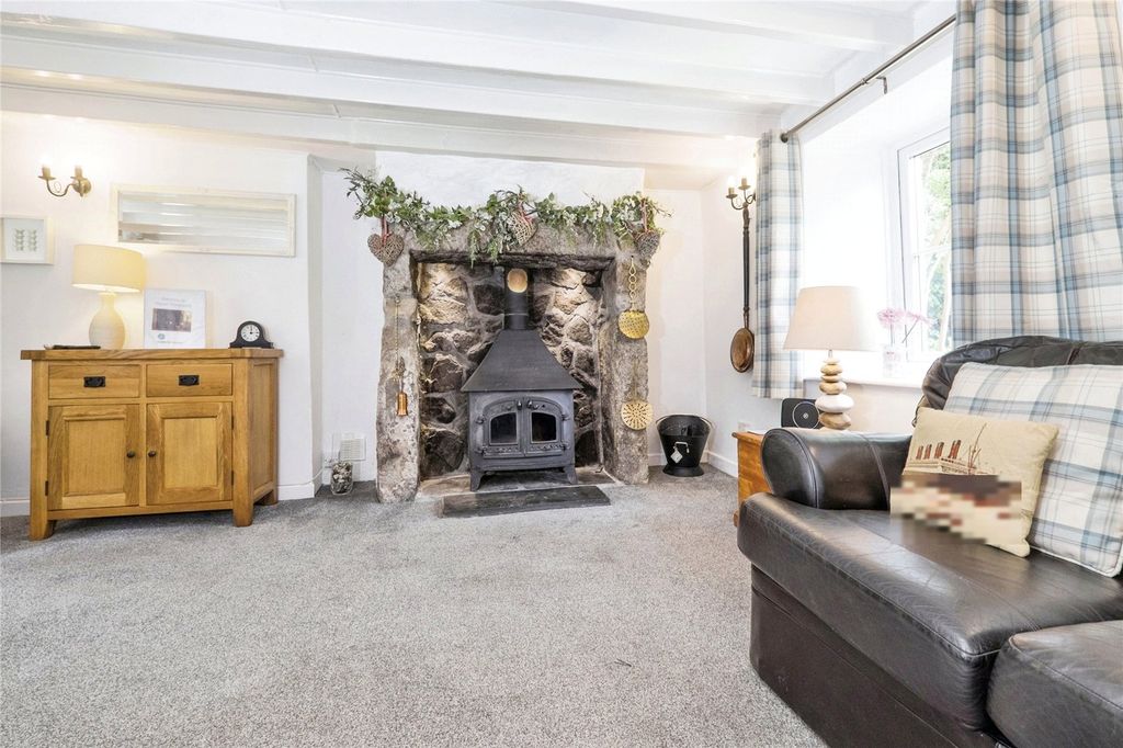 Property photo 3 of 17 Photography