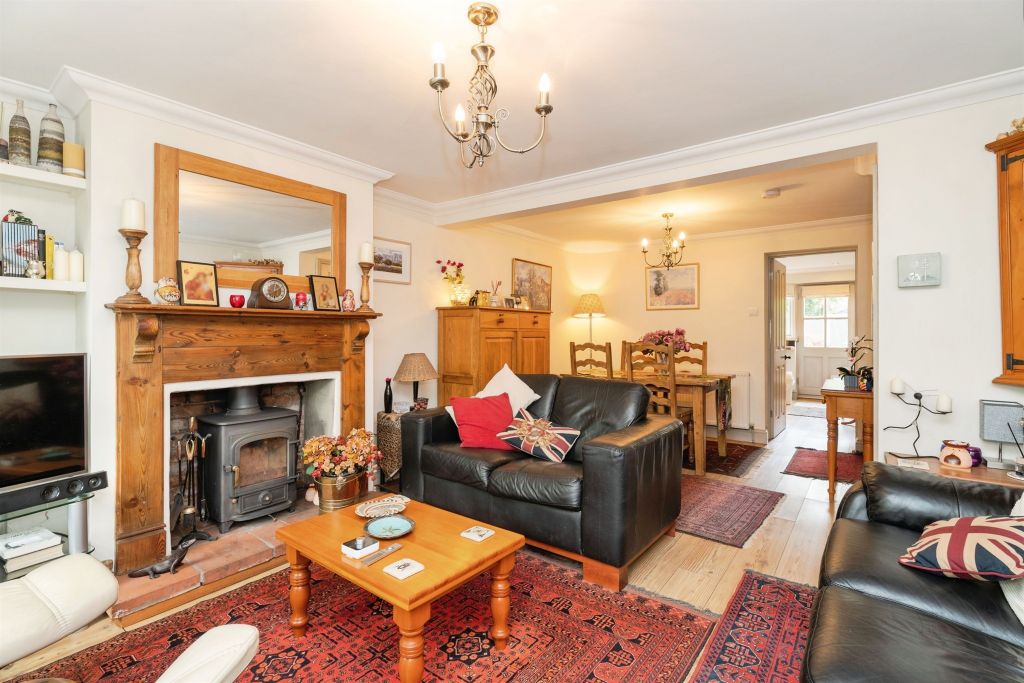 Property photo 2 of 17