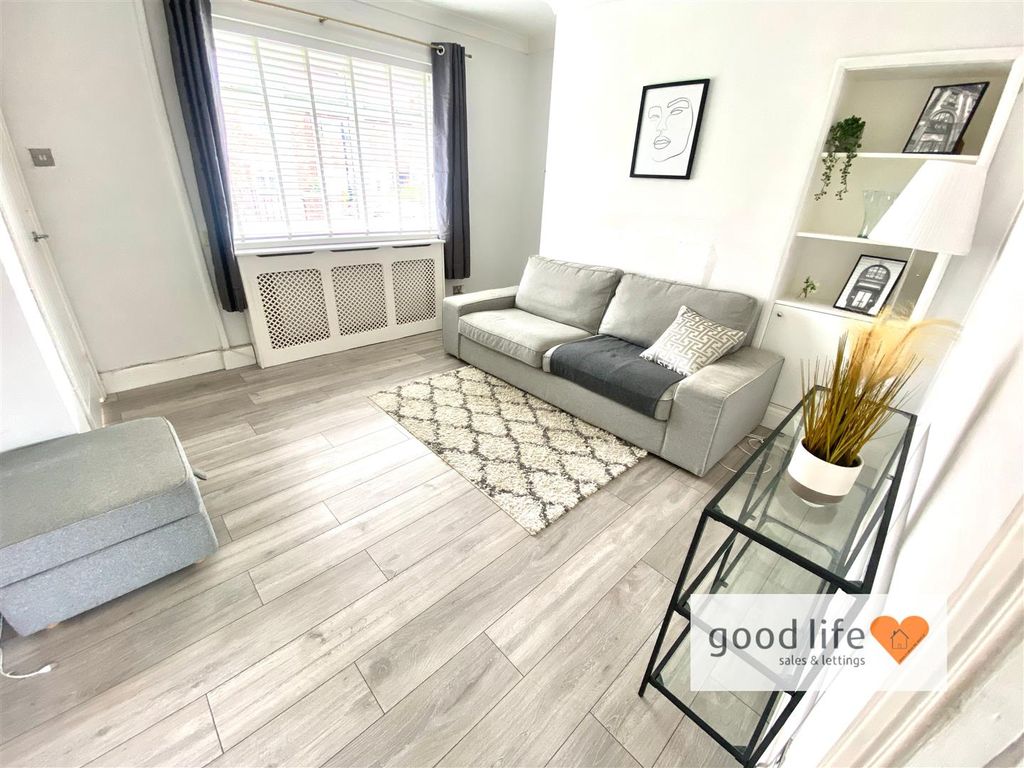 Property photo 2 of 16 20260616_131451251_Ios16 Pearl.Jpg