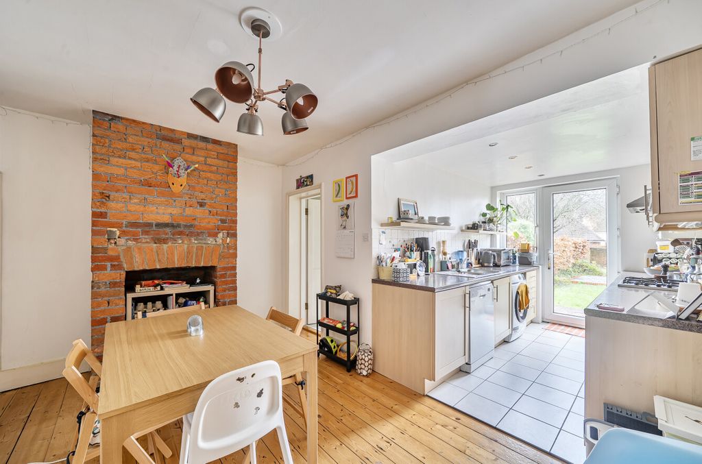 Property photo 3 of 15 1404201-14-697236...