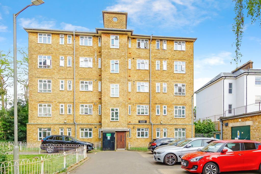 Property photo 1 of 15