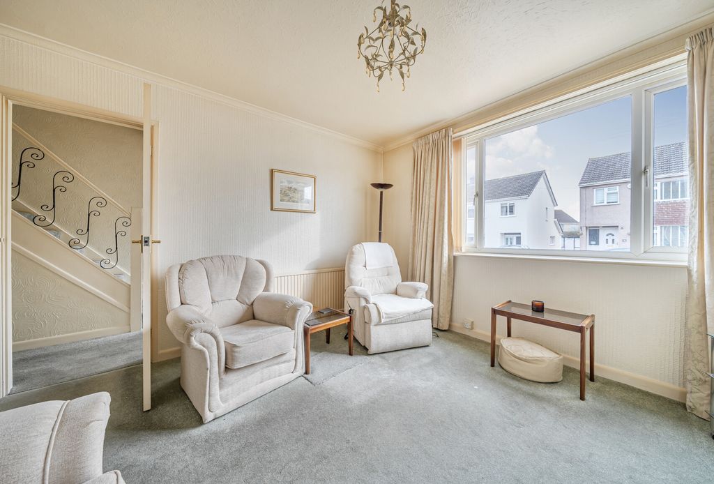 Property photo 3 of 18 1414525-11-699488...