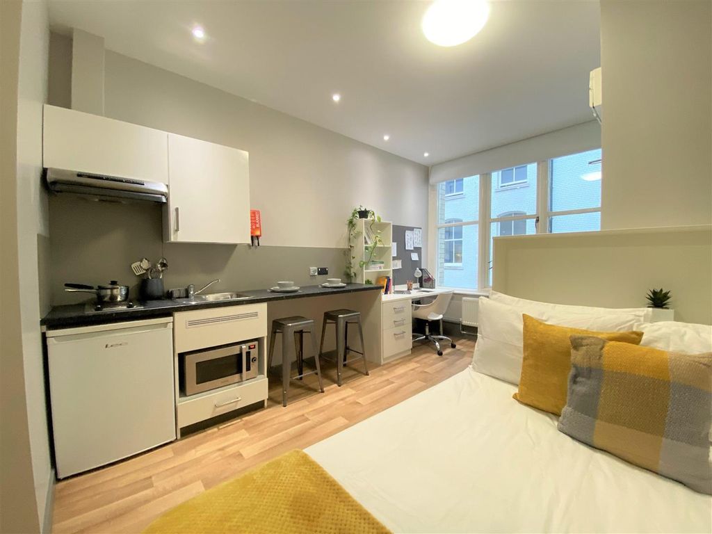 Property photo 1 of 29