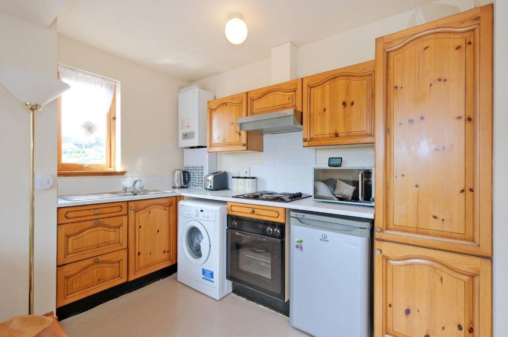 Property photo 3 of 7 Photo 3