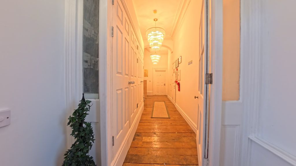 Property photo 3 of 11 Main Entrance